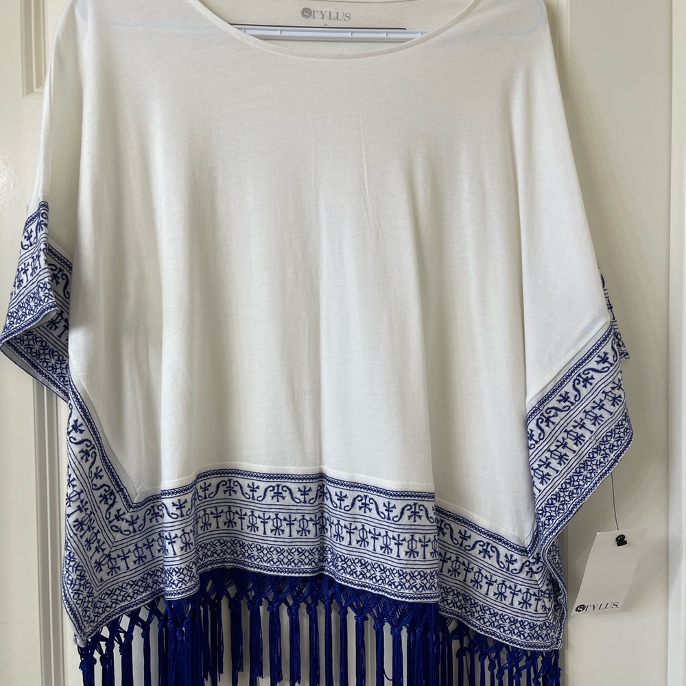 Stylus - White and Blue Poncho with Fringe - NWT!
